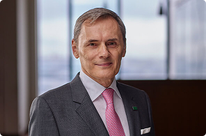 Philippe Fauchet, OBE